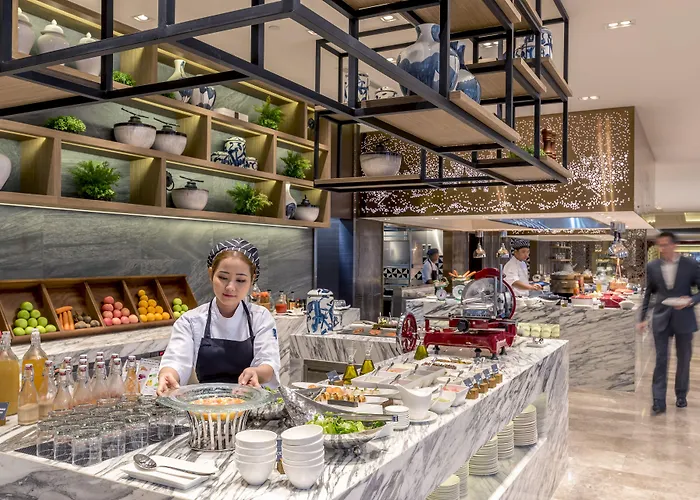 Hotel Pullman Yangon Centrepoint