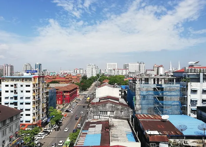 Queen'S Park Hotel Yangon Avec Terrain de Golf